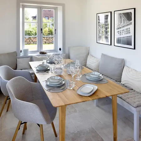 Westport Semesterbostad *